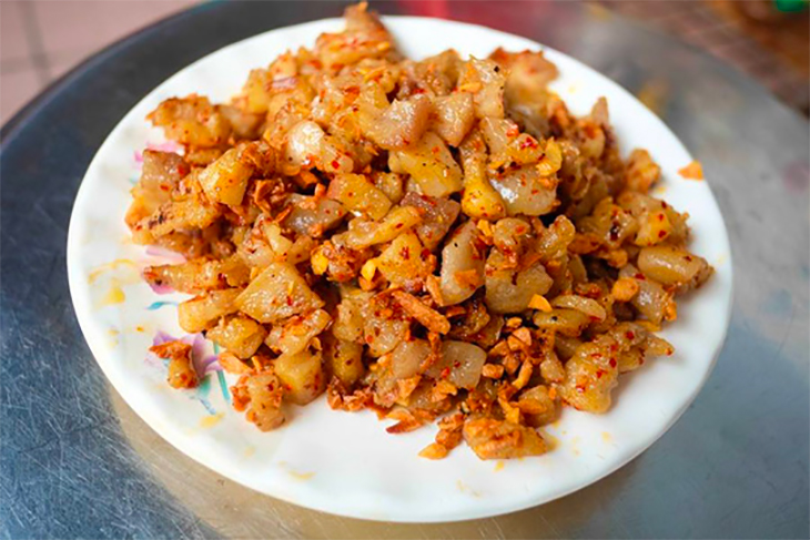 Read more about the article Tóp mỡ tỏi ớt – món ăn gây nghiện
